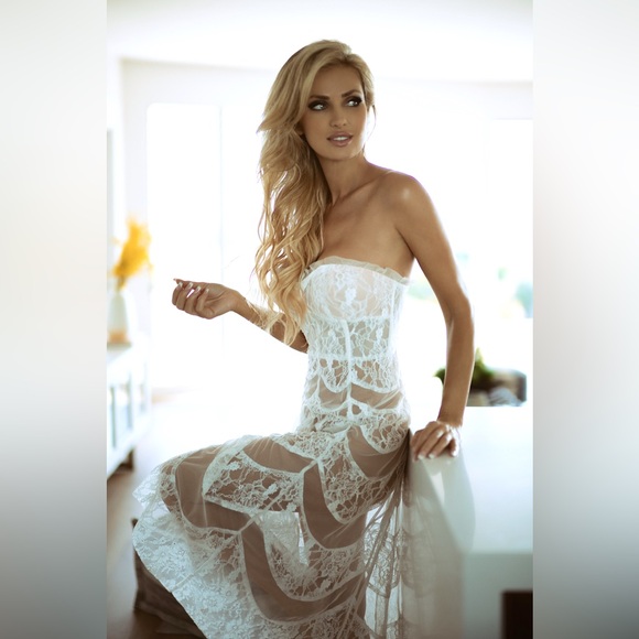 Meet your Posher, Leanna - Picture 2 of 2